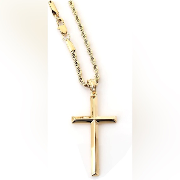 14K Gold Rope Chain Style Cross Pendant Necklace 3MM Cross Necklace. New in Box!